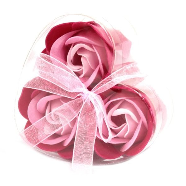 Set de 3 flori de săpun: trandafiri roz în cutie cu forma de inimă